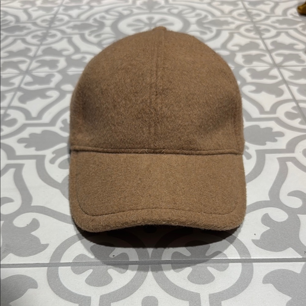 Abercrombie & Fitch baseball hat
